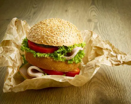 Papier do burgerów biały z folią PE arkusz 40×30 cm 1000 arkuszy SZACHOWNICA Papier do burgerów biały z folią PE arkusz 40x30 cm 1000 arkuszy SZACHOWNICA - obrazek 2