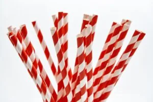 Słomki papierowe SHAKE czerwone długie 8/210 250 szt